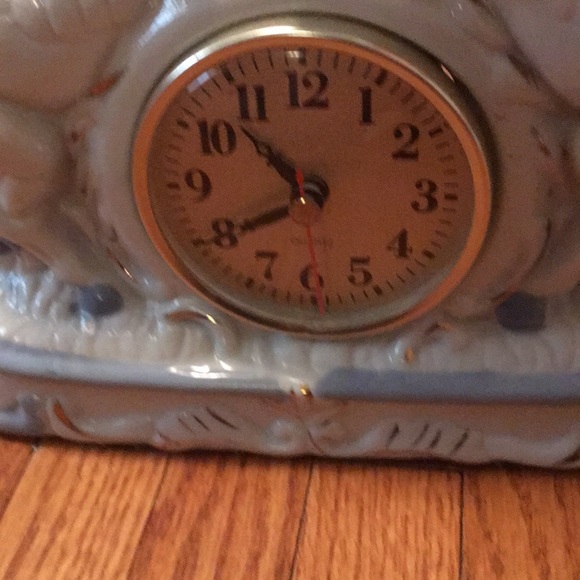 Unicorn Clock - Picture 3 of 5